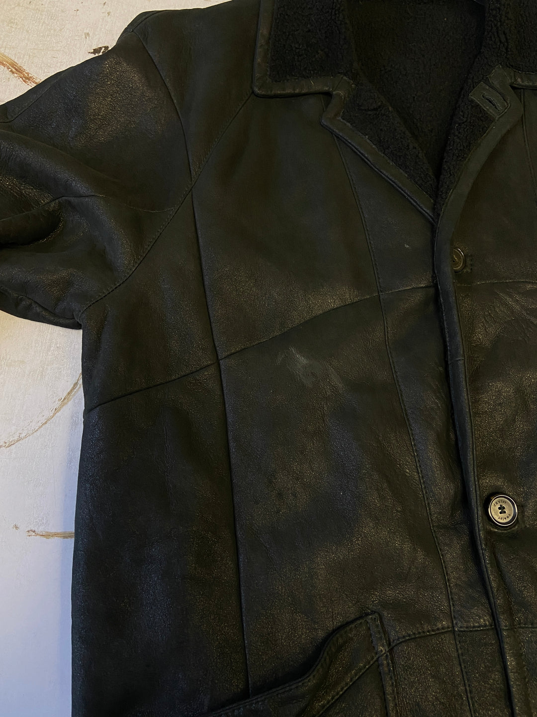 Vintage 90's Men Sheepskin Coat in BlackZ2414