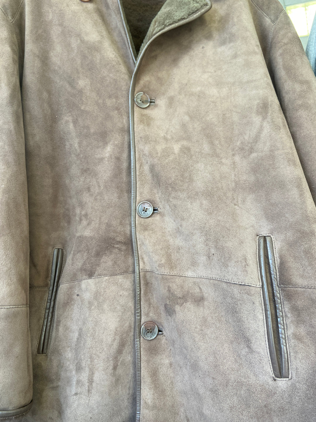 Vintage 90's Men Sheepskin in BrownZ2383