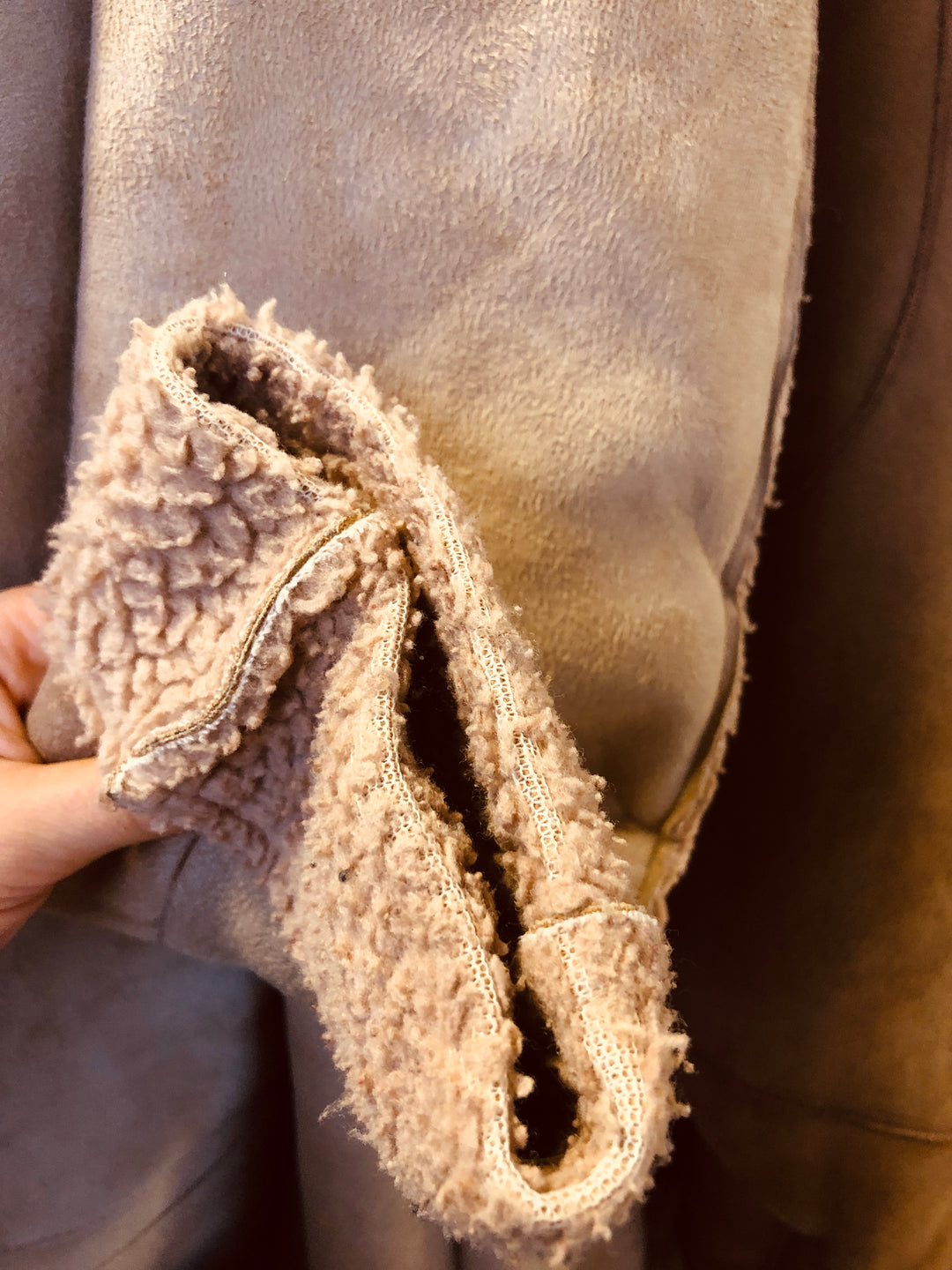 Vintage 00's Women Faux Sheepskin Coat in Beige - NorthernGrip