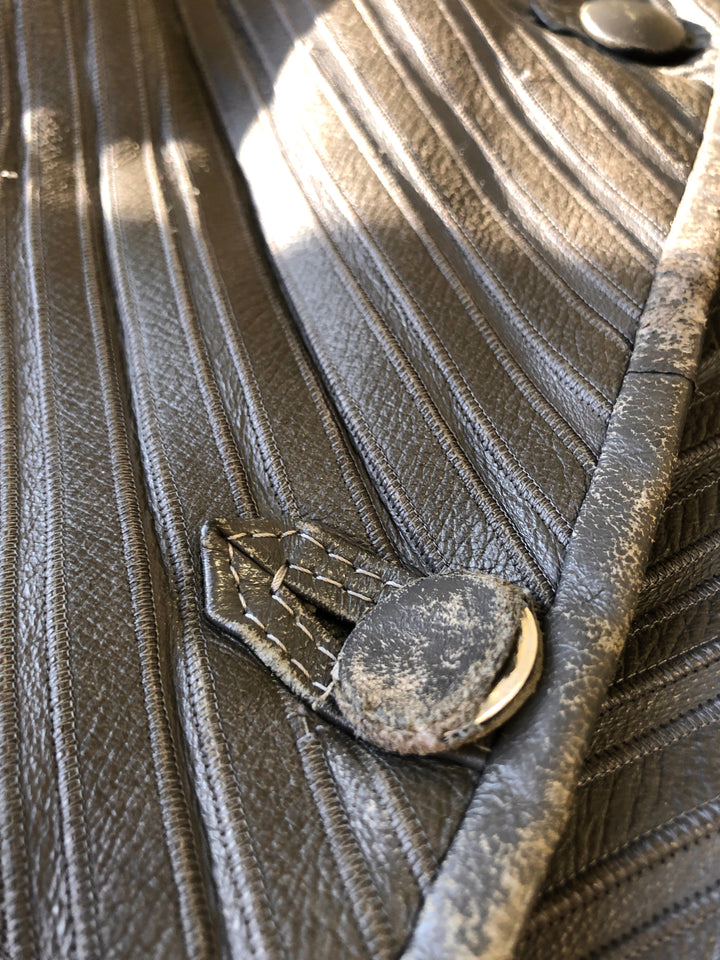 Vintage 80's Women Striped Sheepskin Coat in Grey - NorthernGrip