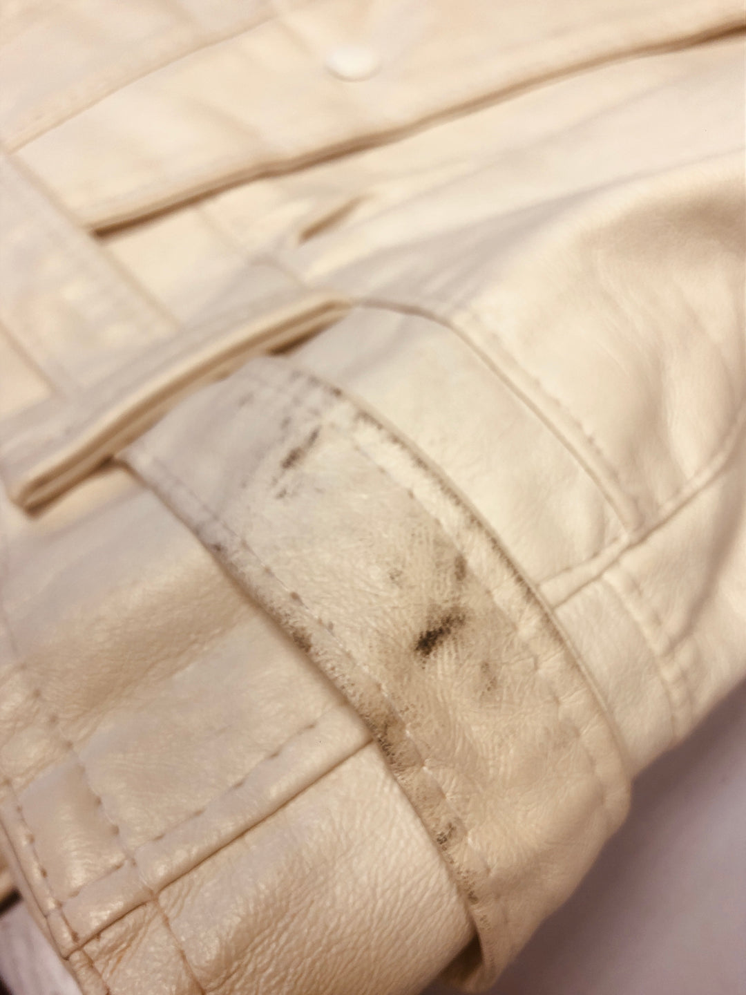 Vintage 80's Women Faux Leather Jacket in White - NorthernGrip