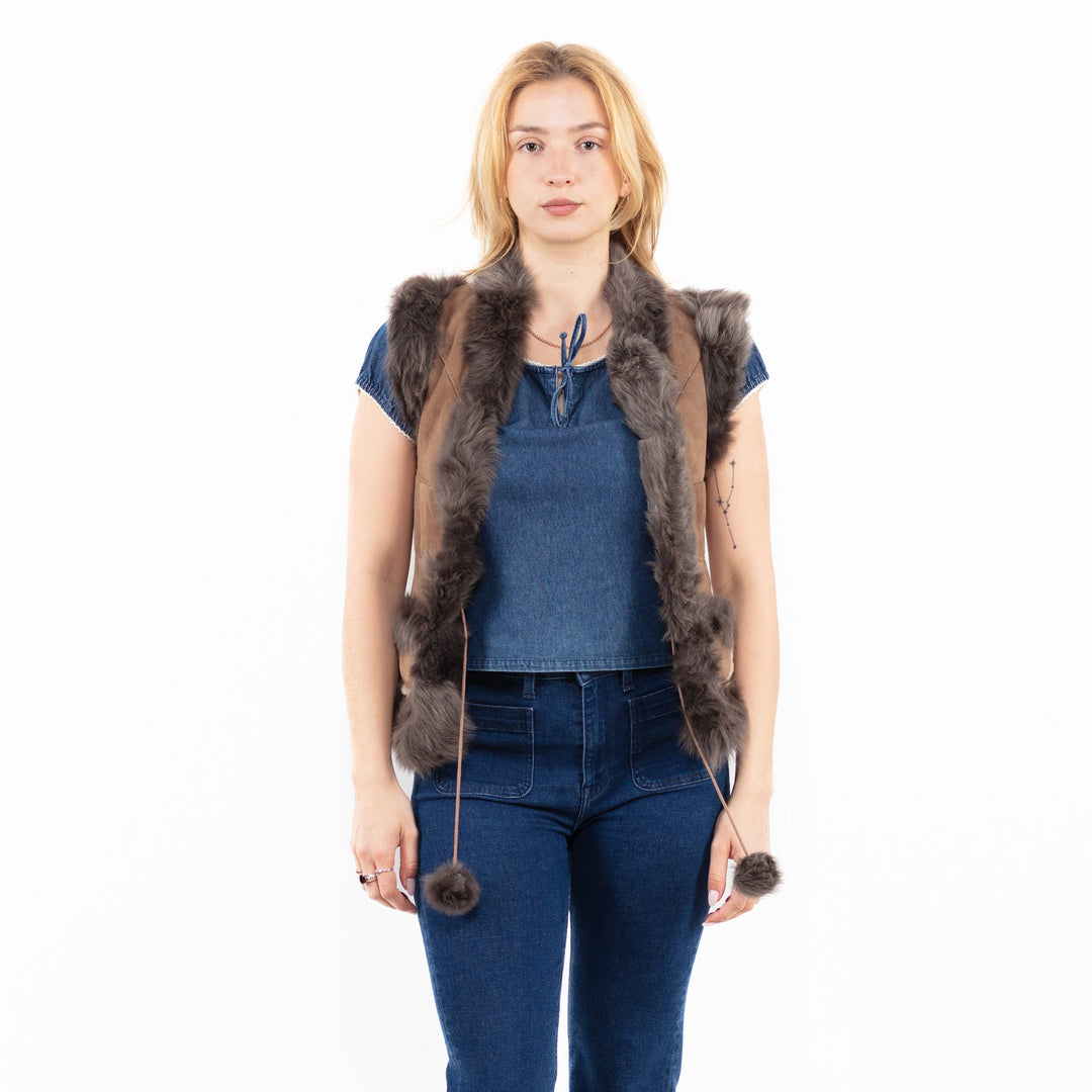 Vintage 90's Women Sheepskin Vest in BeigeA0034
