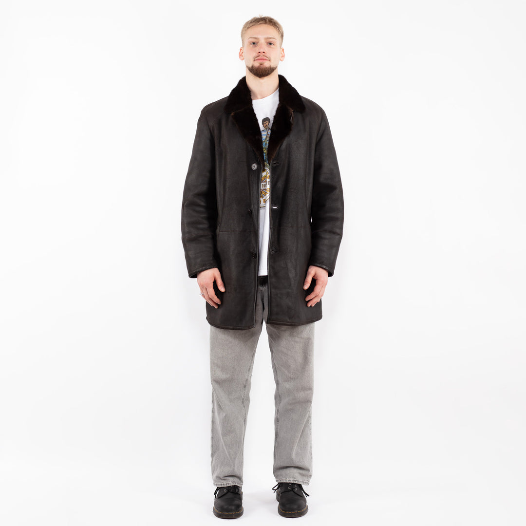 Vintage 90's Men Sheepskin Coat in Brown