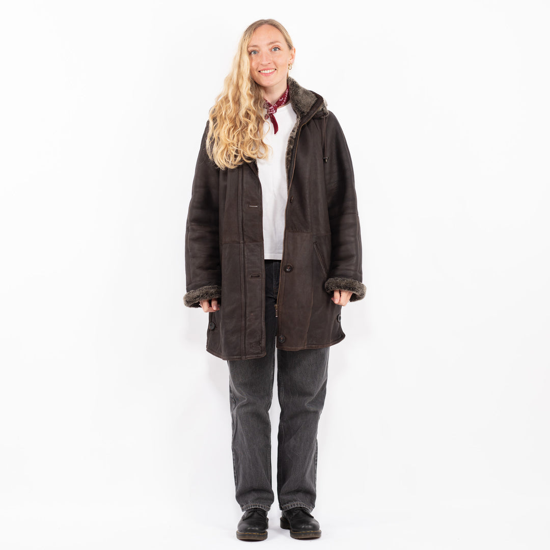 Vintage 90's Women Hooded Sheepskin Coat in Brown