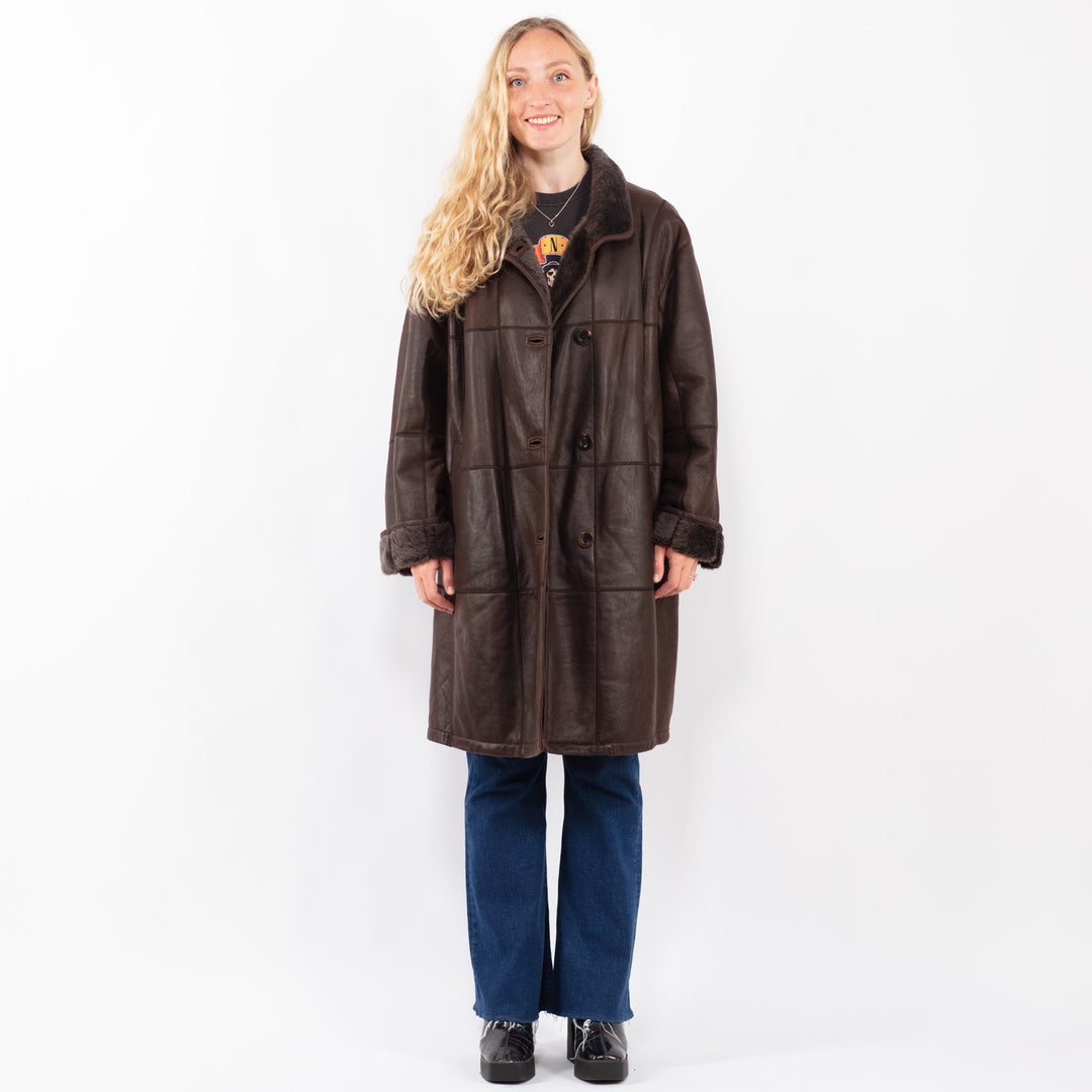 Vintage 00's Women Sheepskin Coat in BrownA0348