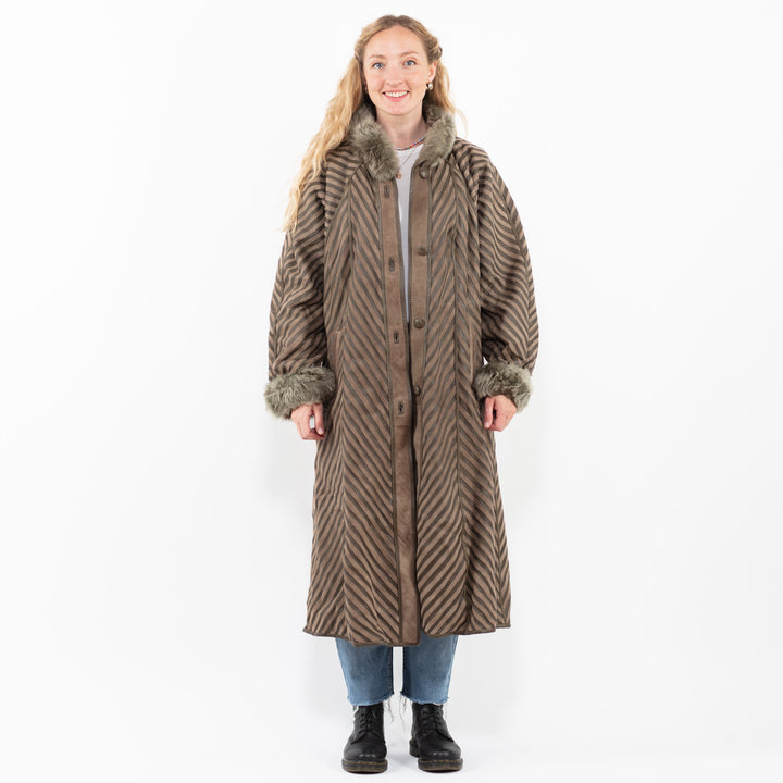 Vintage 80's Women Sheepskin Coat in BeigeA0248