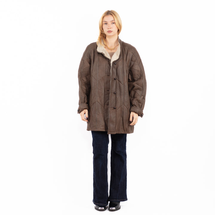 Vintage 90's Women Sheepskin Coat in Brown