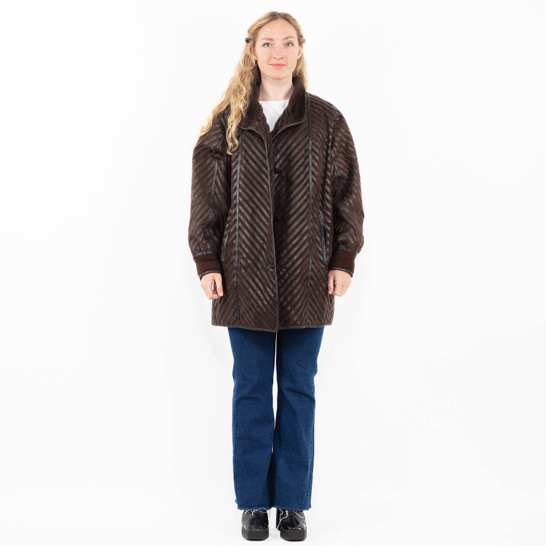 Vintage 80's Women Sheepskin Coat in Brown
