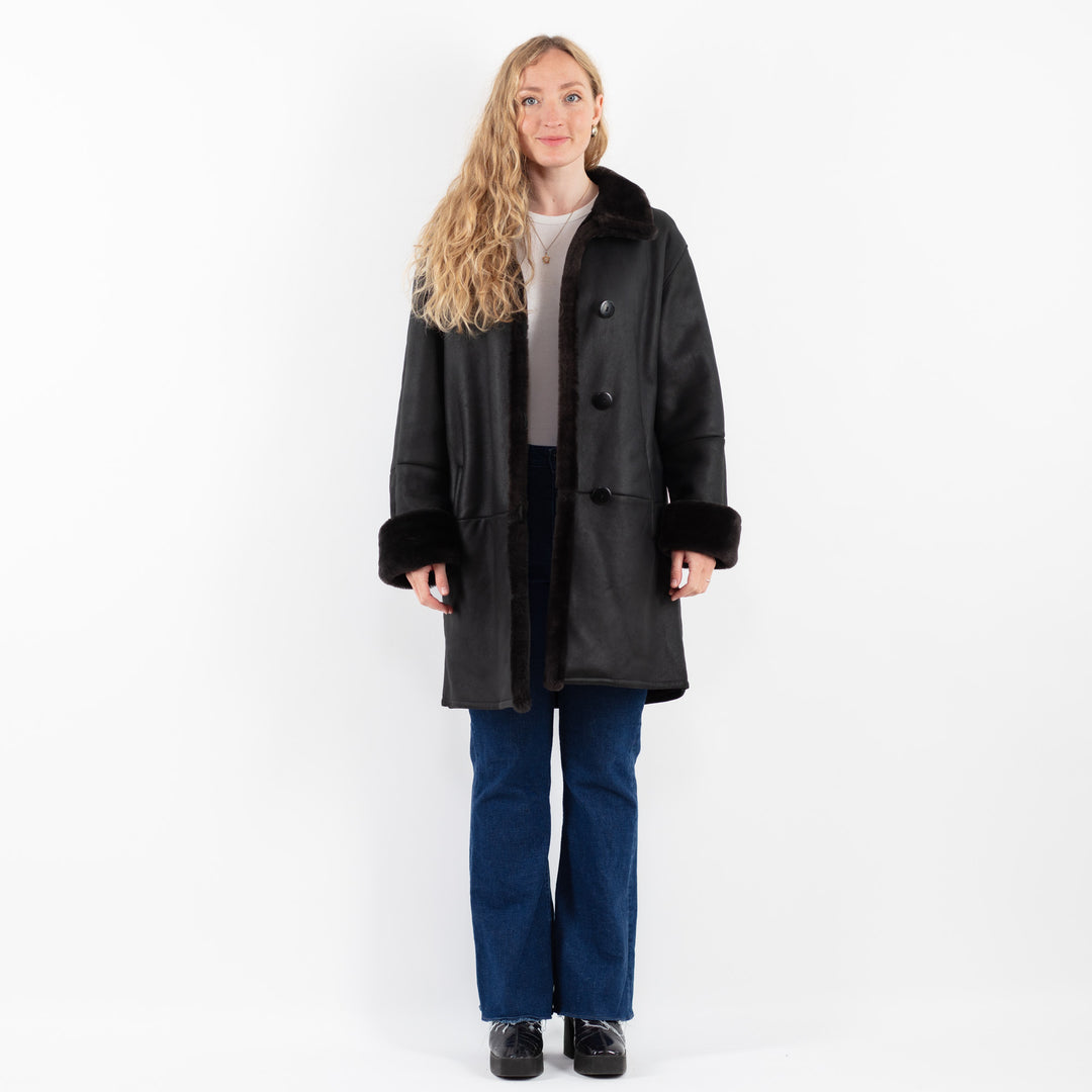 Vintage 90's Women Sheepskin Coat in BlackV9858