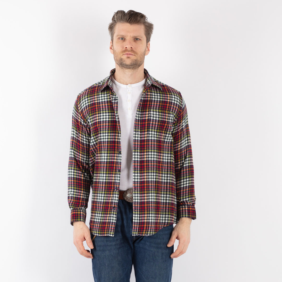Vintage 00's Men Plaid Flannel Shirt in Multi Z1158
