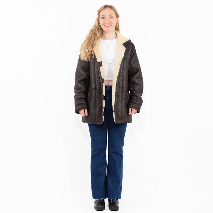 Vintage 90's Women Sheepskin Coat in Brown