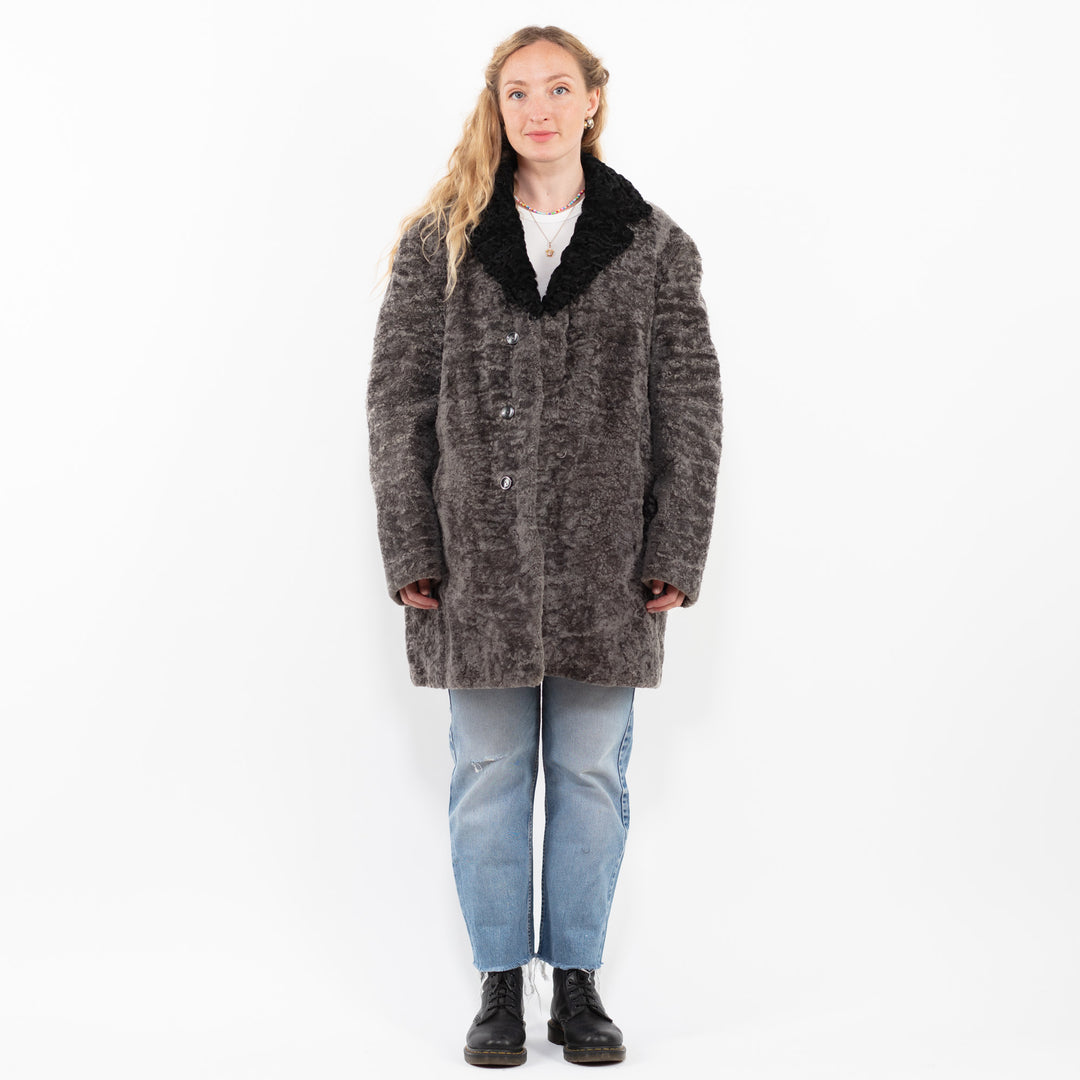 Vintage 70's Women Sheepskin Coat in GrayA0263