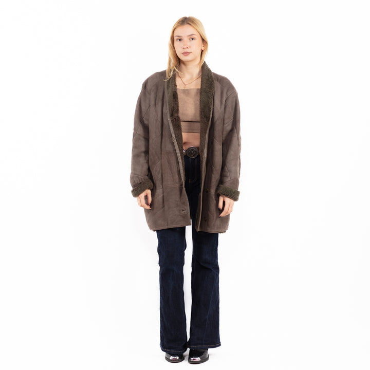 Vintage 90's Women Sheepskin Coat in Gray Brown