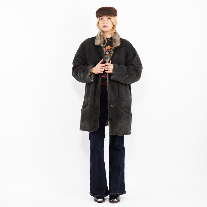 Vintage 90's Women Faded Sheepskin Coat in Black