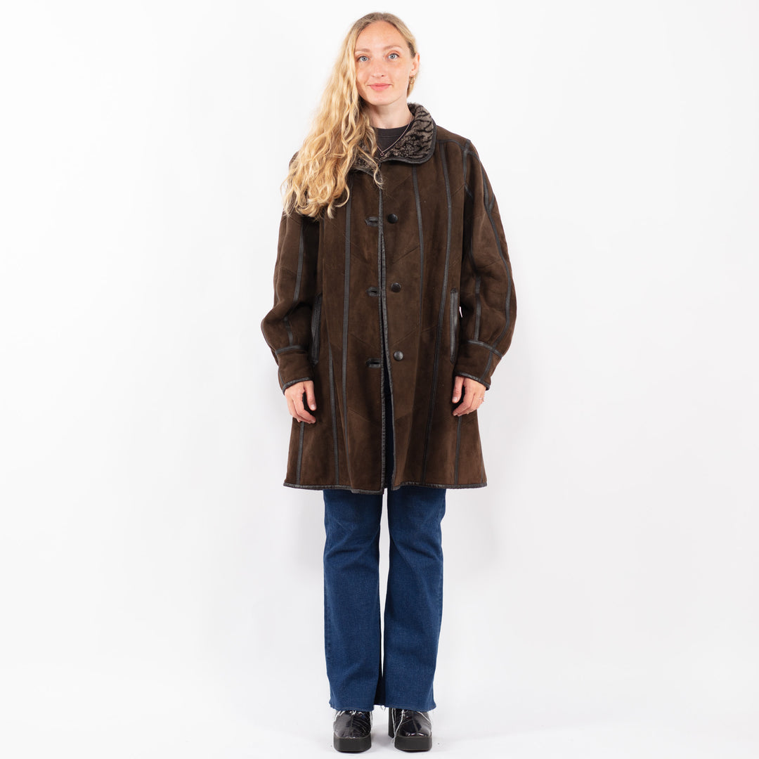 Vintage 80's Women Sheepskin Coat in BrownA0374