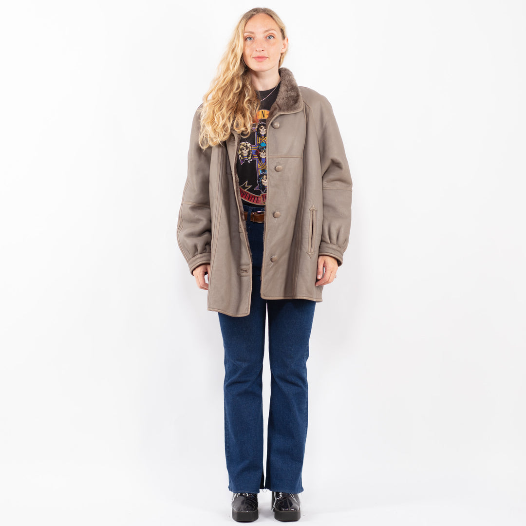 Vintage 90's Women Sheepskin Coat in BeigeA0375