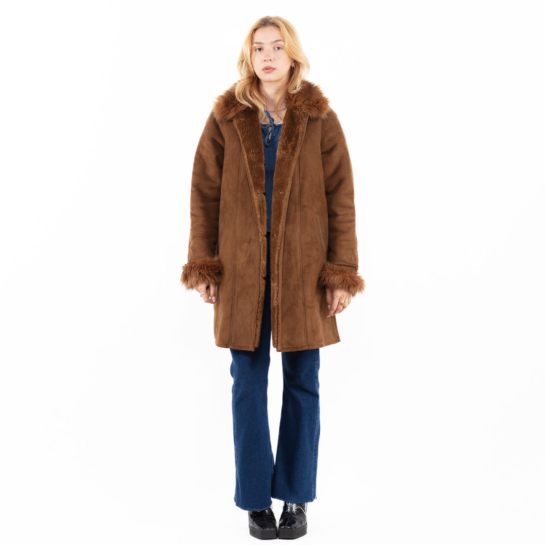 Vintage 90's Women Faux Sheepskin Coat in BrownA0074