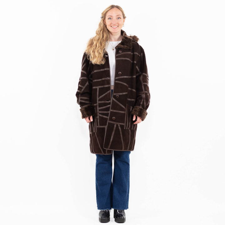 Vintage 90's Women Hooded Sheepskin Coat in Brown