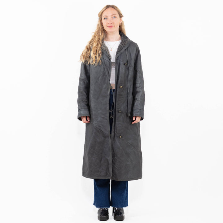 Vintage 80's Women Sheepskin Coat in Gray
