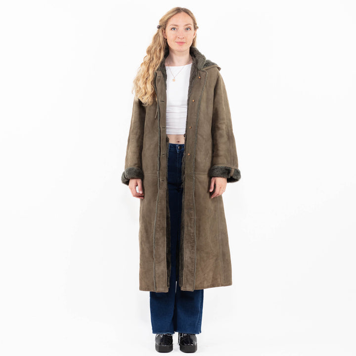 Vintage 90's Women Hooded Sheepskin Coat in Khaki Green