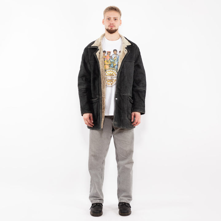 Vintage 90's Men Sheepskin Coat in Faded Black