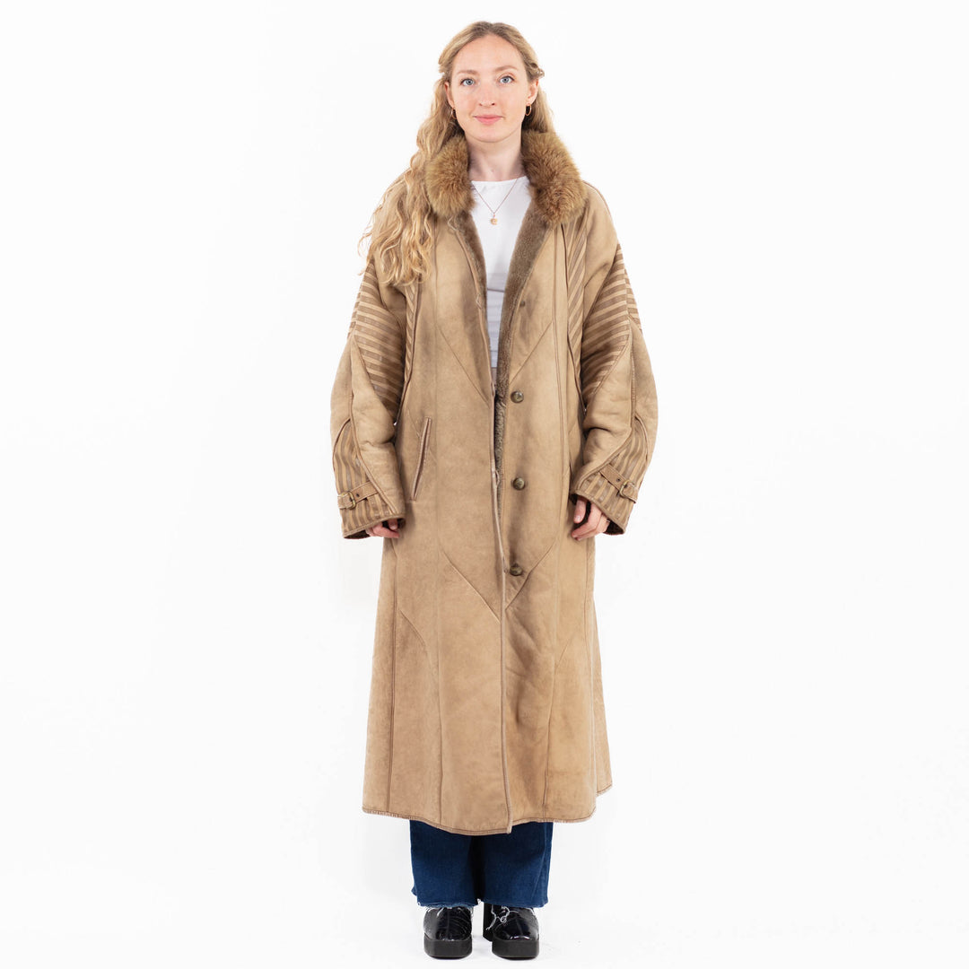Vintage 90's Women Sheepskin Coat in Beige