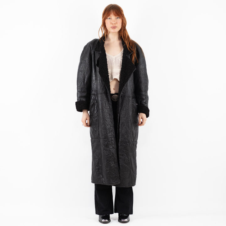 Vintage 90's Women Sheepskin Coat in BlackV9806