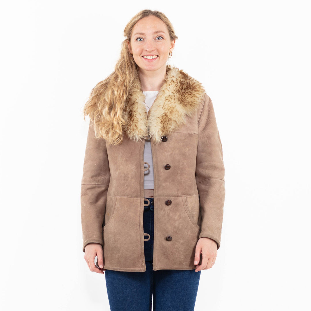 Vintage 70's Women Sheepskin Coat in Beige