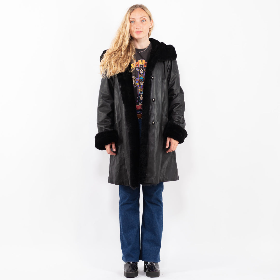 Vintage 90's Women Leather Coat in BlackA0424