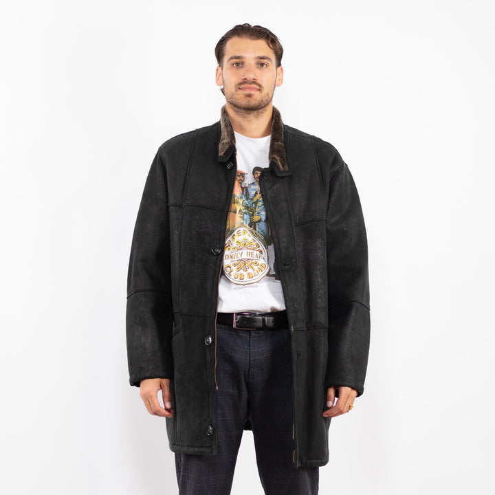 Vintage 90's Men Sheepskin Coat in BlackZ2237