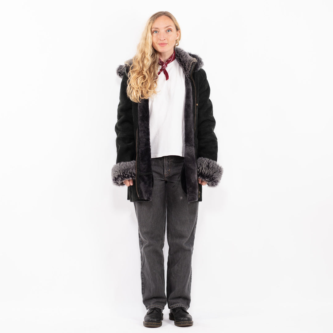 Vintage 90's Women Sheepskin Coat in BlackA0691