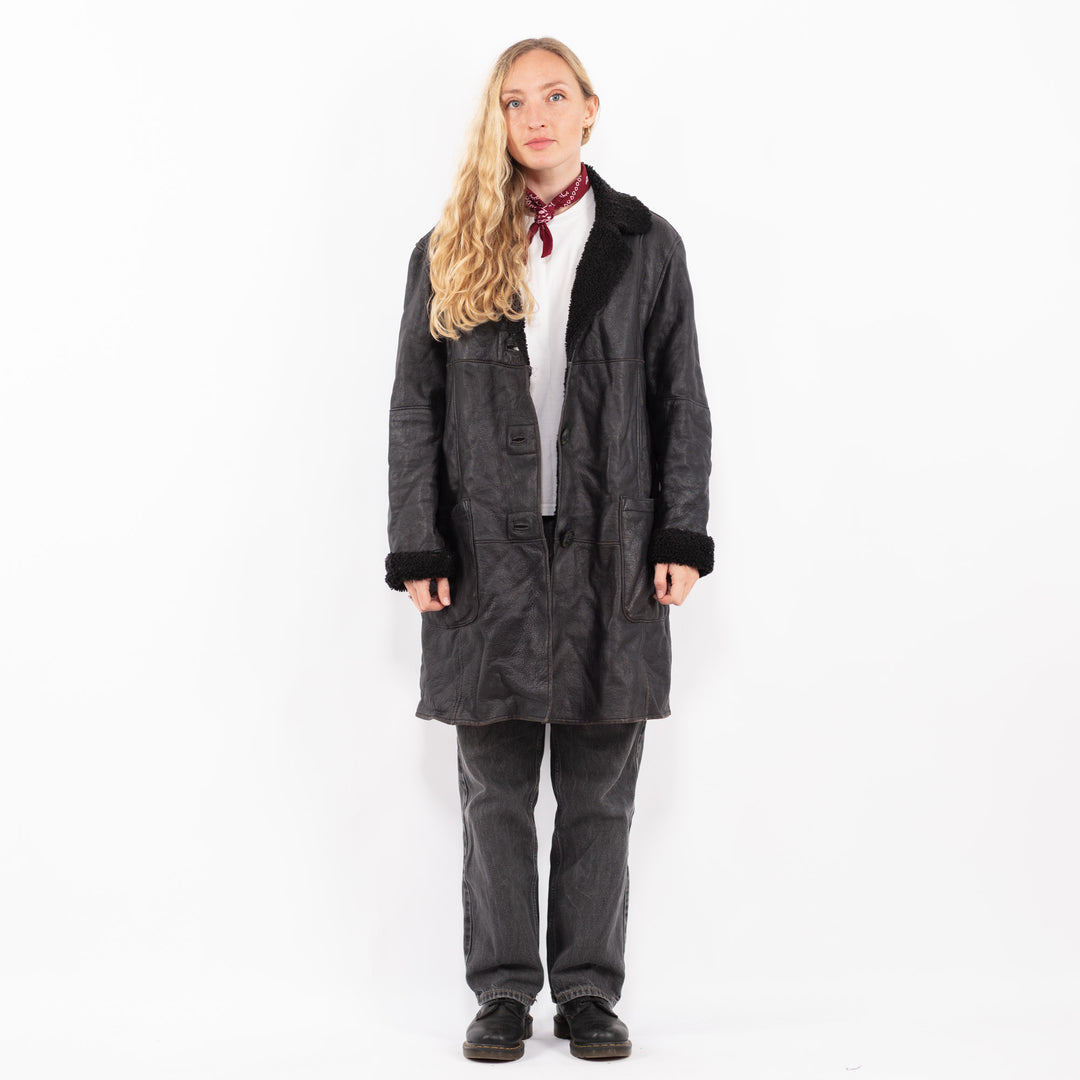 Vintage 90's Women Sheepskin Leather Coat in Black