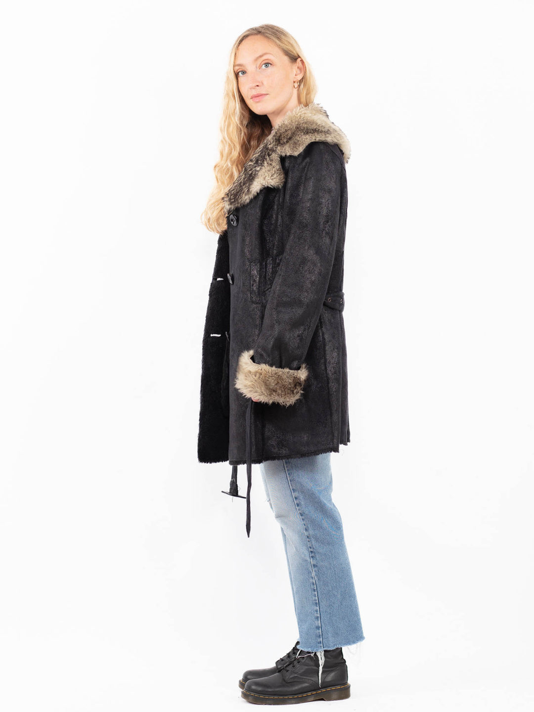 Vintage 00's Women Faux Sheepskin Coat in BlackA0568