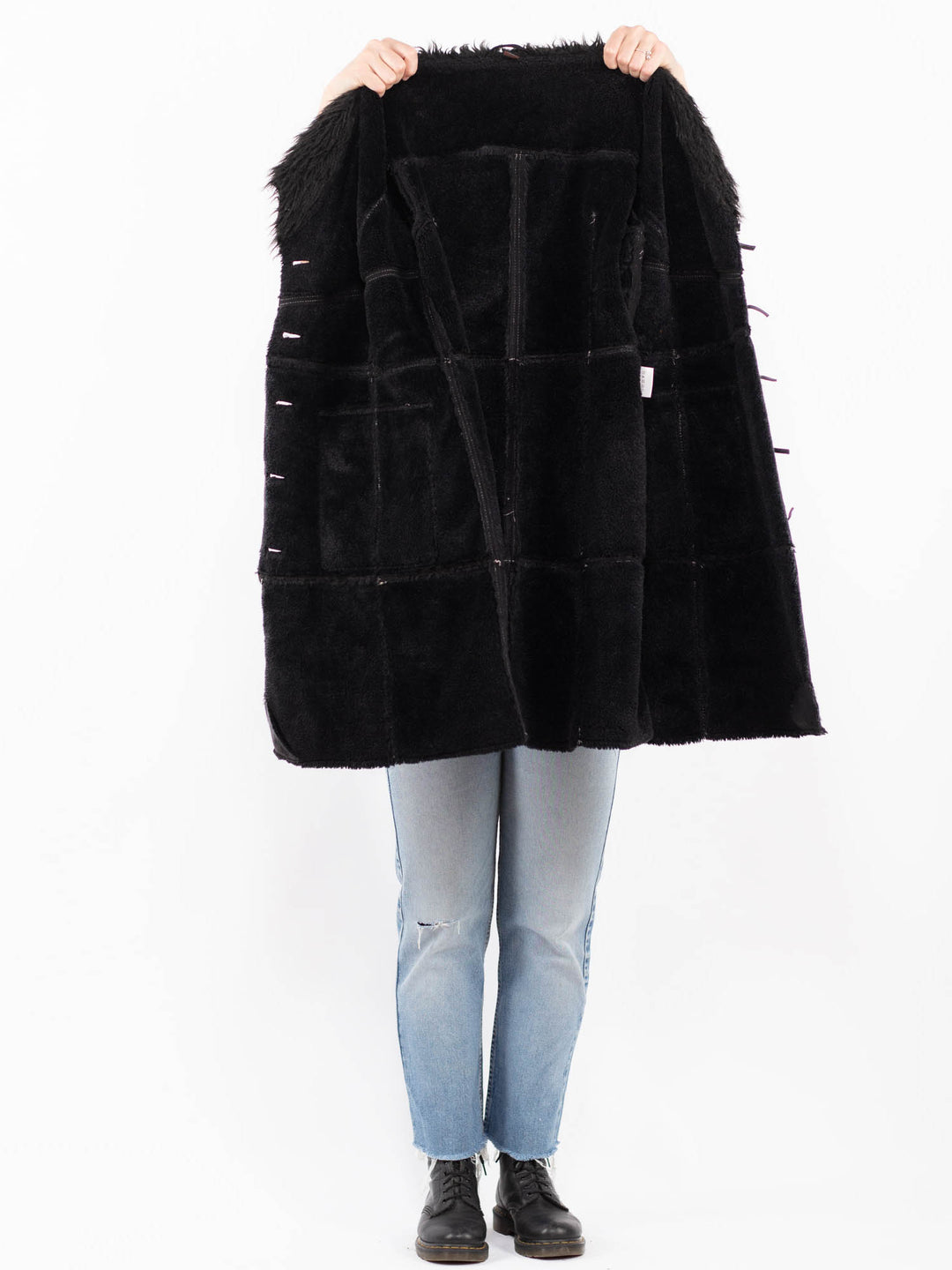 Vintage 00's Women Faux Sheepskin Coat in BlackA0569