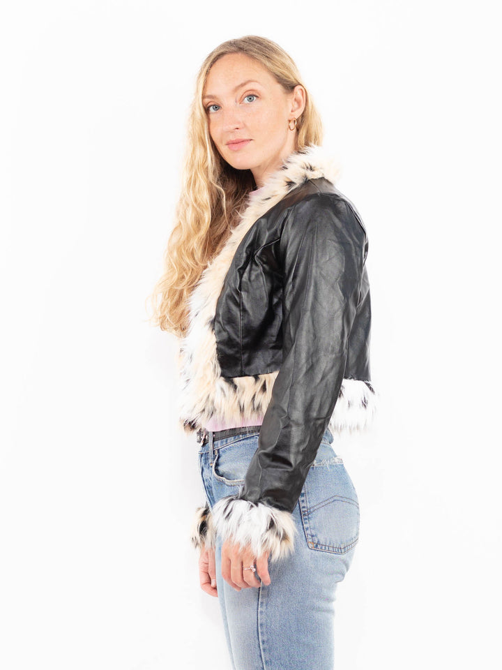 Vintage 00's Women Faux Sheepskin in BlackA0561