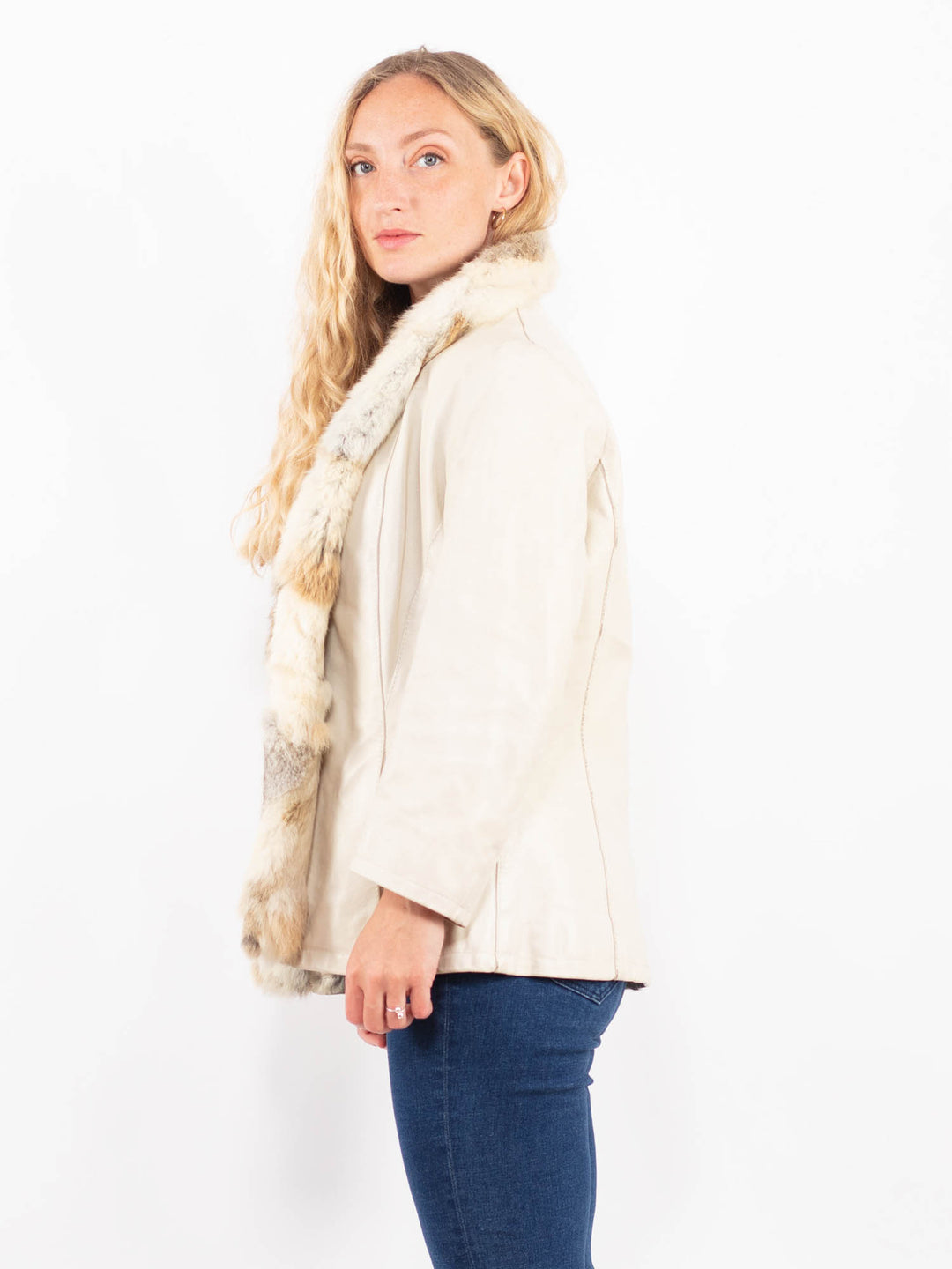 Vintage 90's Women Leather Jacket in WhiteA0345