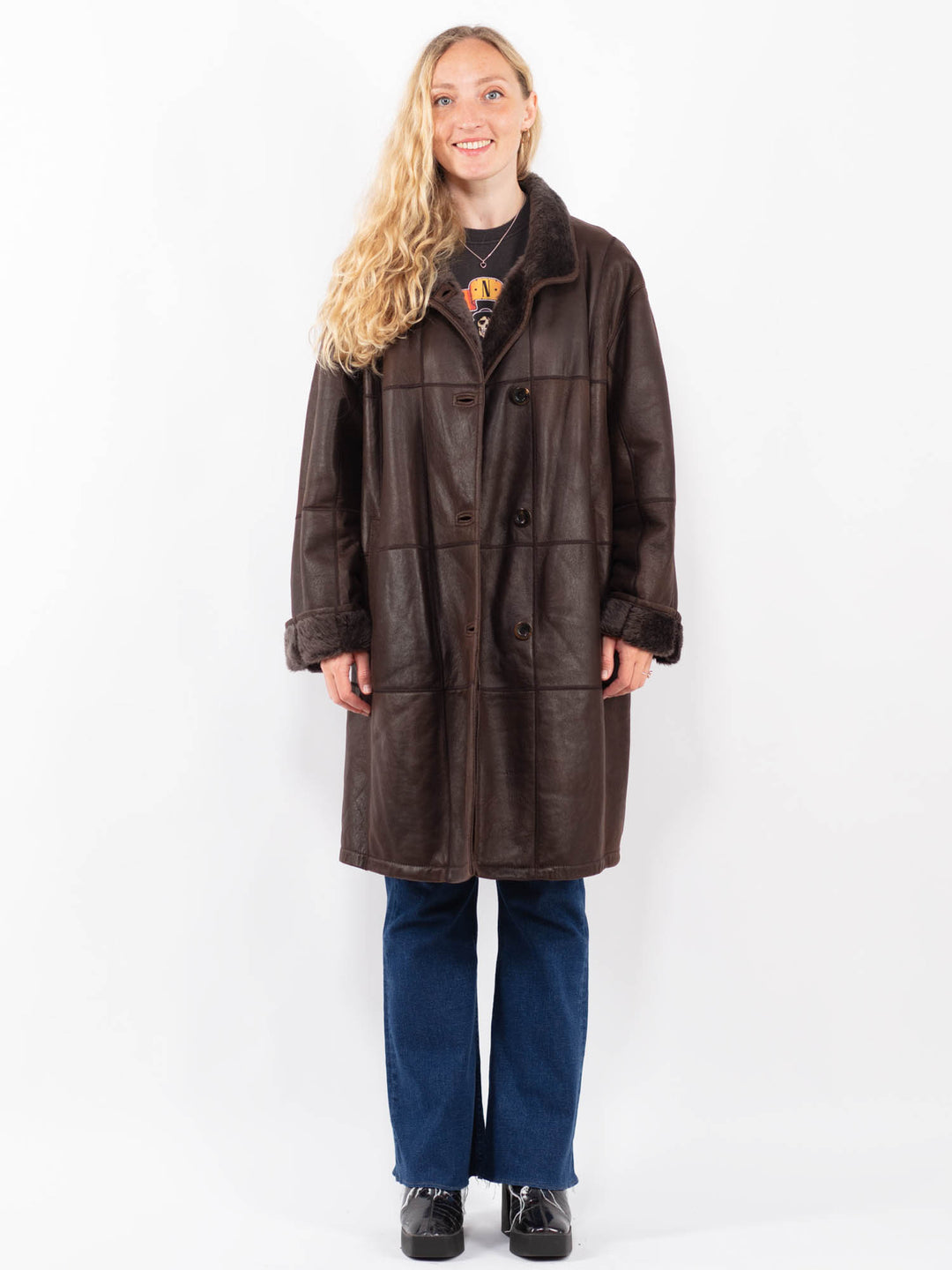 Vintage 00's Women Sheepskin Coat in BrownA0348