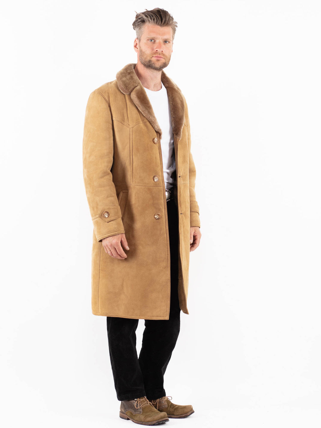 Vintage 70's Men Sheepskin Coat in BeigeZ1893