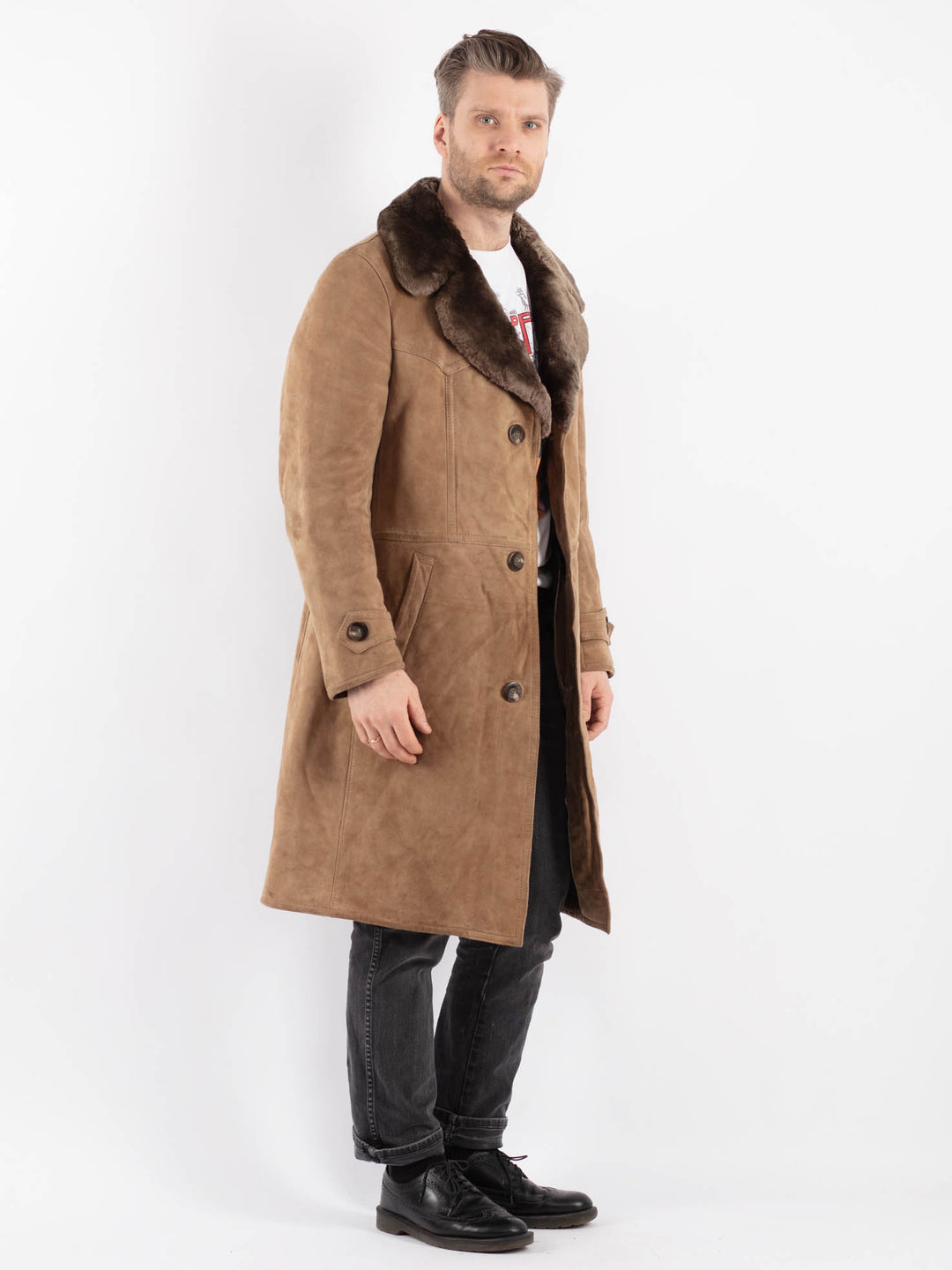 Vintage 70's Men Sheepskin Coat in BeigeZ463