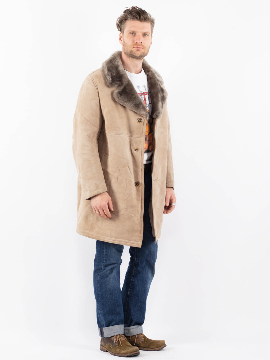Vintage 70's Men Sheepskin Coat in BeigeZ1576