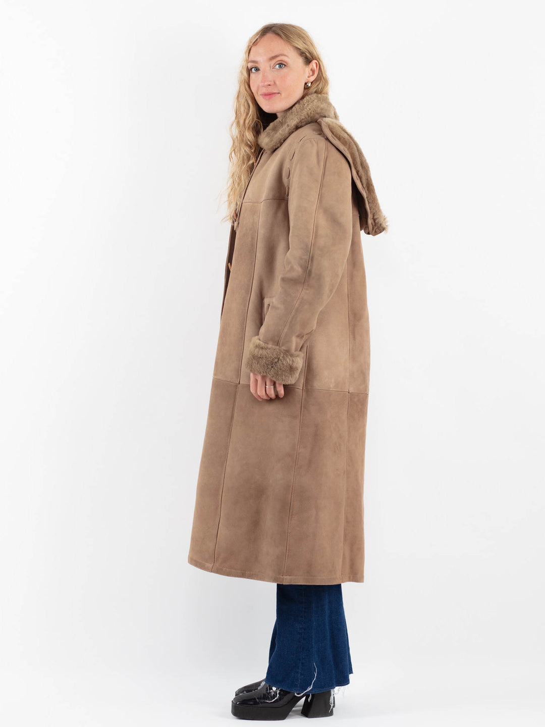Vintage 70's Women Sheepskin Coat in BeigeV9849