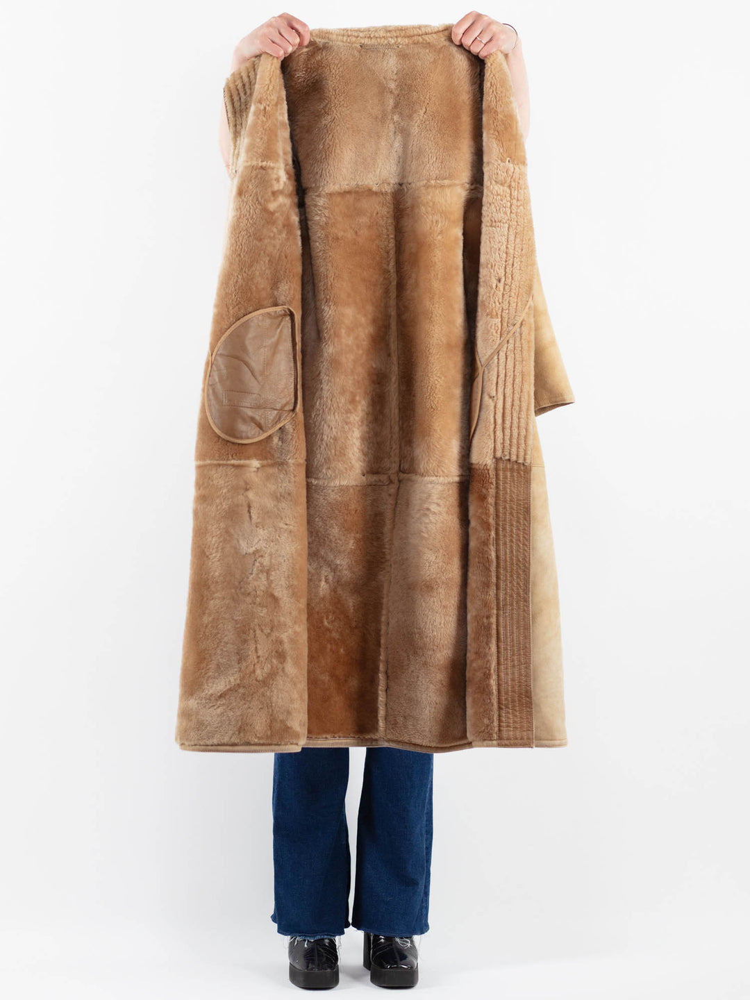 Vintage 70's Women Sheepskin Coat in BeigeV9850