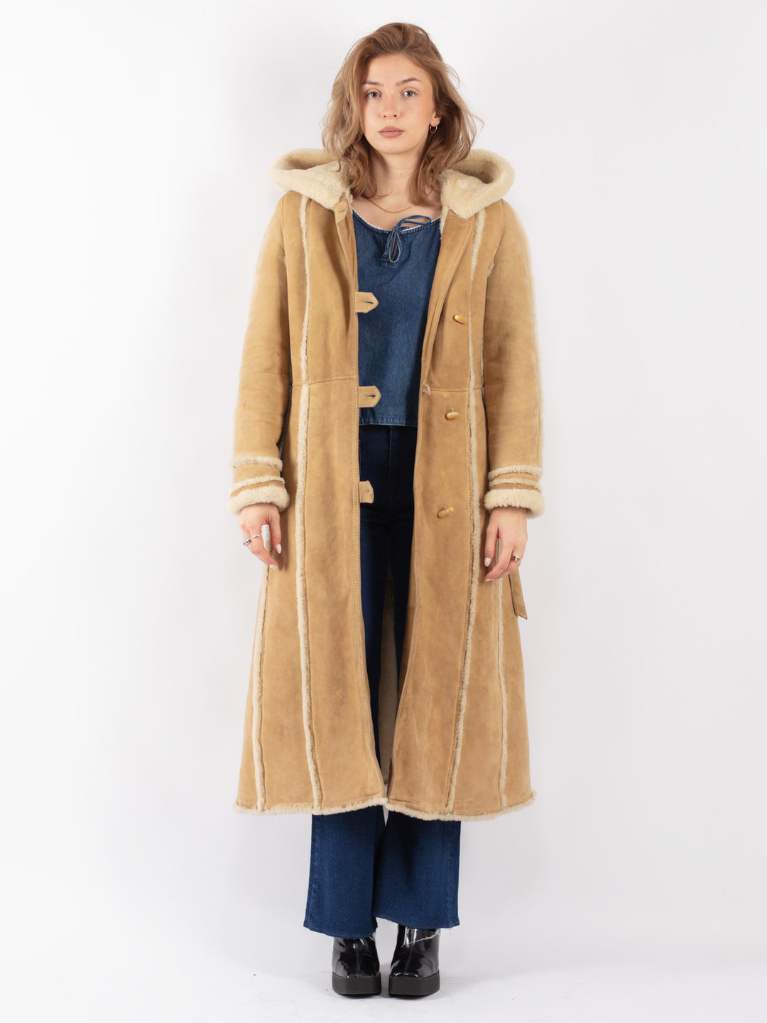 Vintage 70's Women Sheepskin Coat in Beige