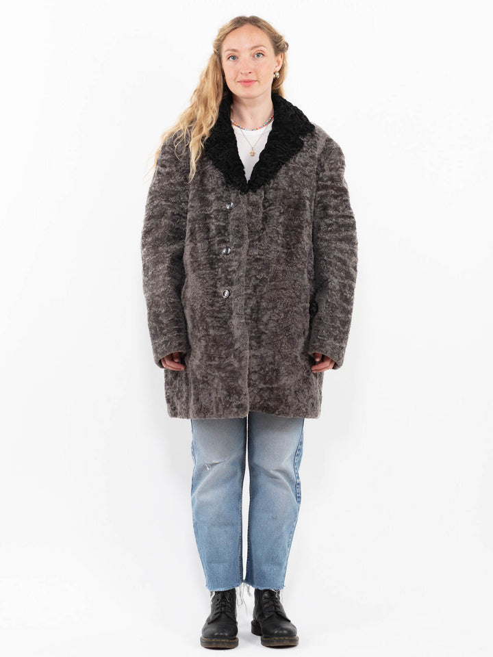 Vintage 70's Women Sheepskin Coat in GrayA0263