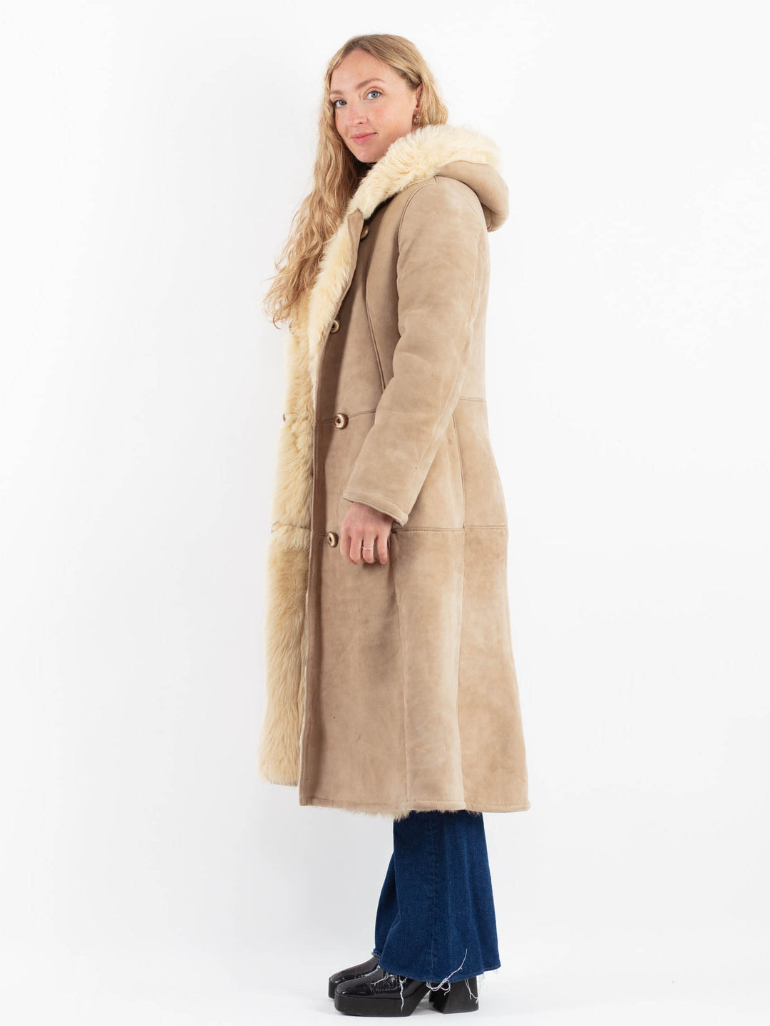 Vintage 70's Women Sheepskin Coat in BeigeV9871