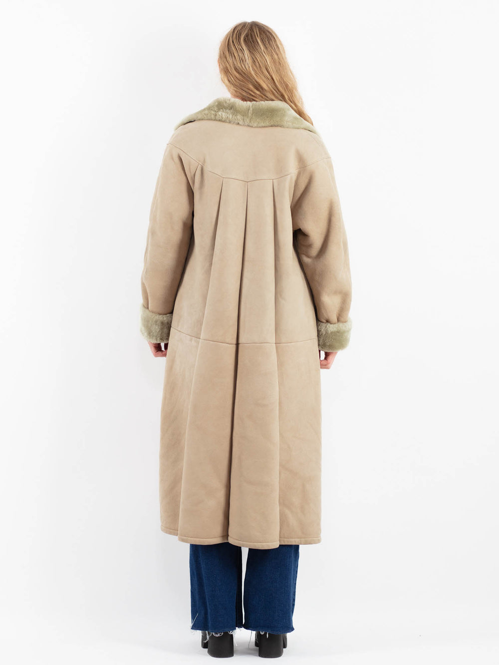 Vintage 70's Women Sheepskin Coat in BeigeV9872