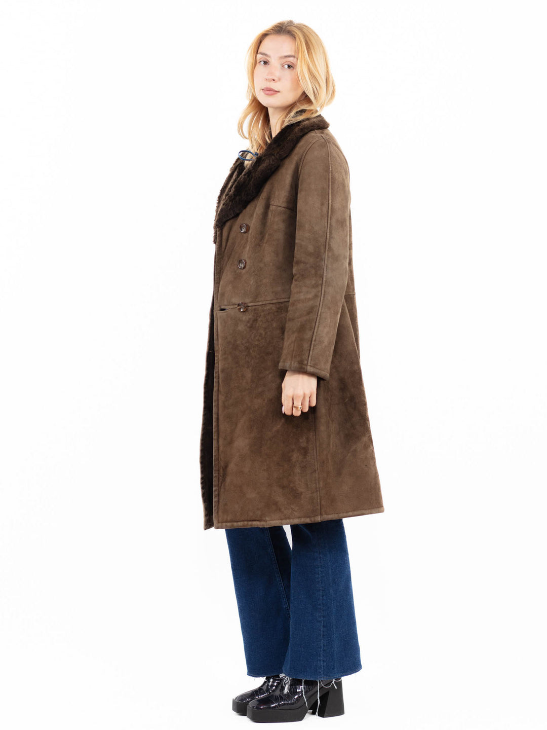 Vintage 70's Women Sheepskin Coat in BrownA0072