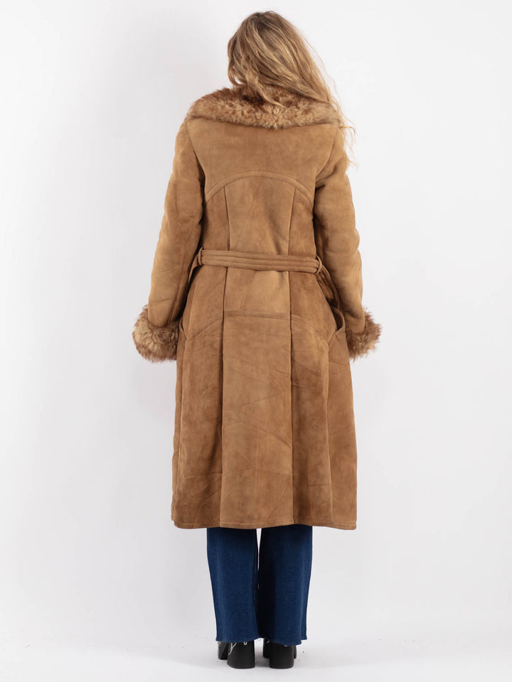 Vintage 70's Women Sheepskin Coat in BeigeV9156