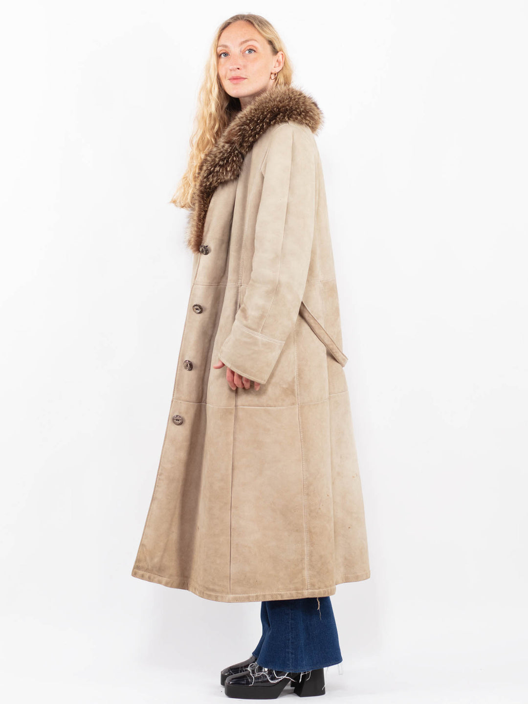 Vintage 70's Women Sheepskin Coat in BeigeA0390