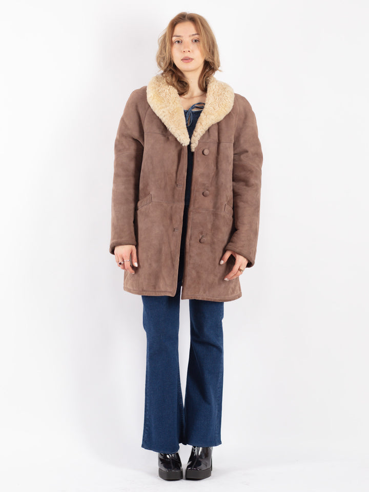 Vintage 70's Women Sheepskin Coat in Beige